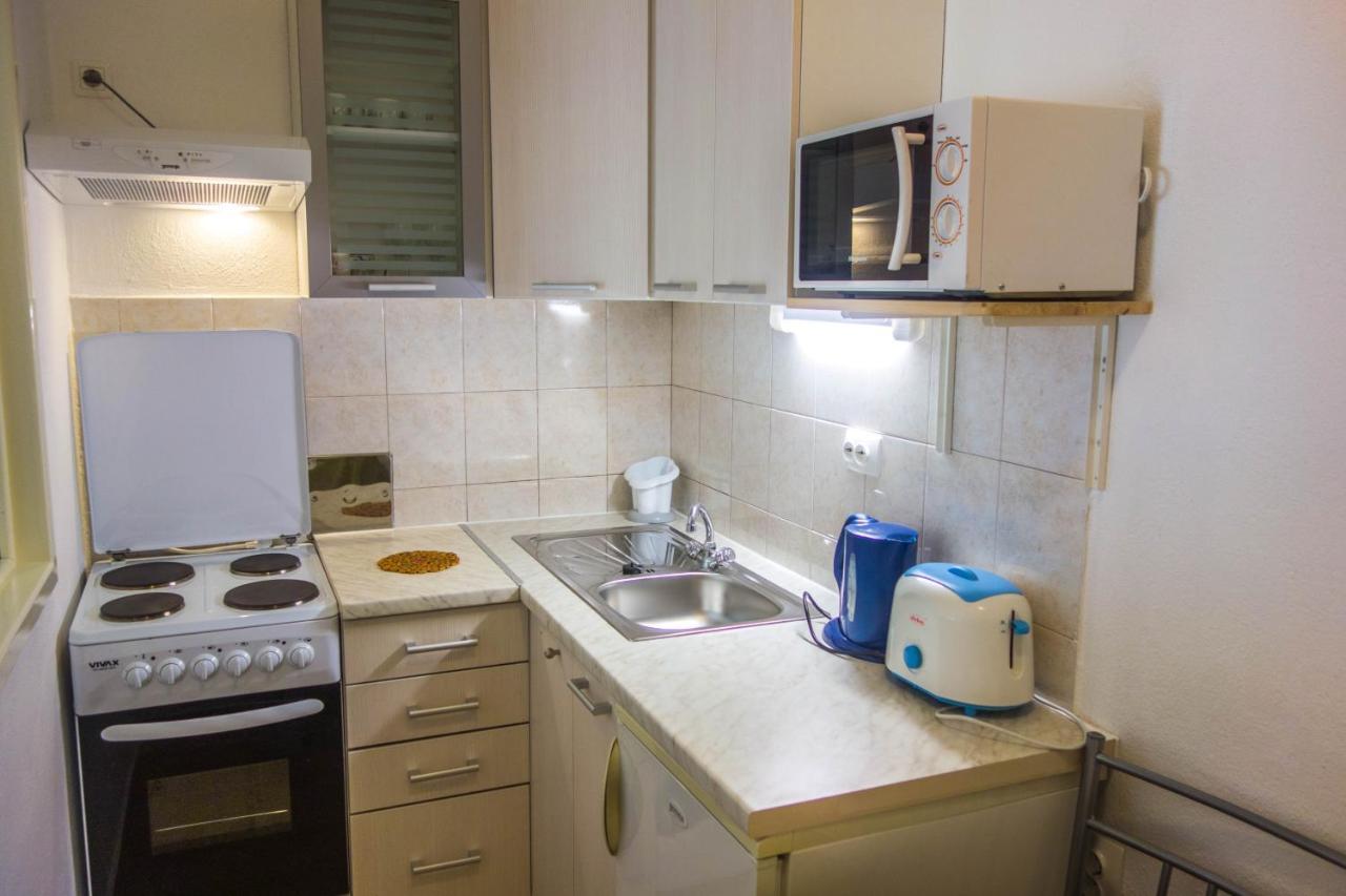 Apartments And Rooms By The Sea Lokva Rogoznica, Omis - 2973 Екстериор снимка